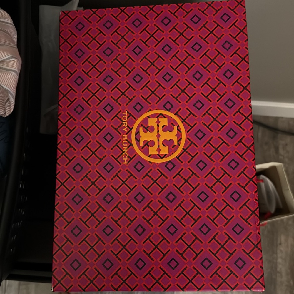 Tory Burch Clover Court Sneaker - Picture 6 of 7